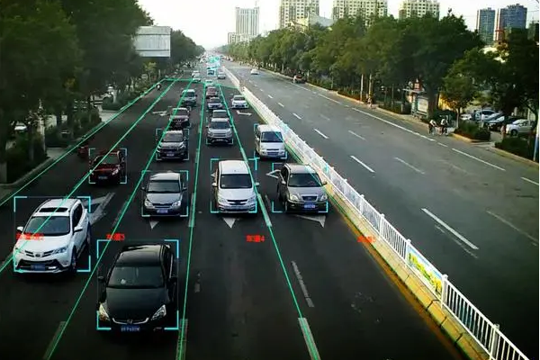实时道路监测：便携式加固笔记本优化高速公路信息收集过程